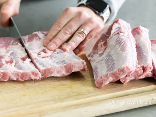 Cutting ribs into sections
