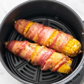 air fryer bacon corn on the cob in basket