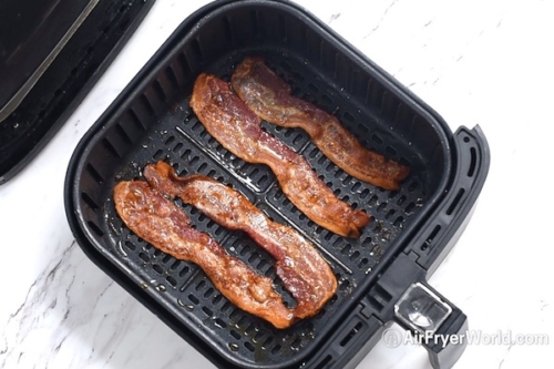 Cooked bacon in air fryer