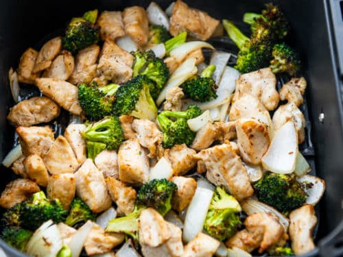 Finished Air Fryer Broccoli and Chicken