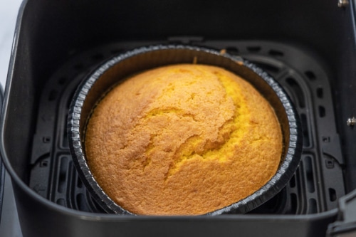 Cooked cake in air fryer