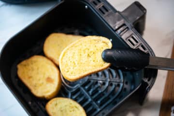 Air Fryer Frozen Texas Toast Cheese Bread in 5 min Air Fryer Wor