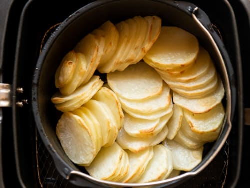 Partially air fried potatoes