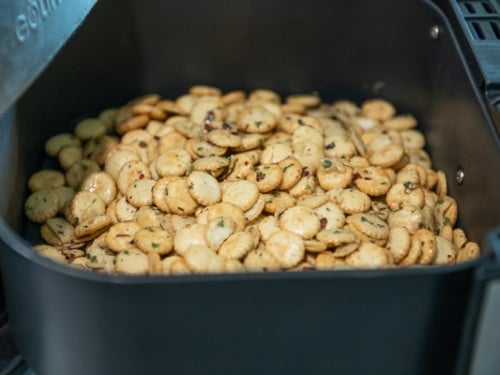 Seasoned crackers in air fryer