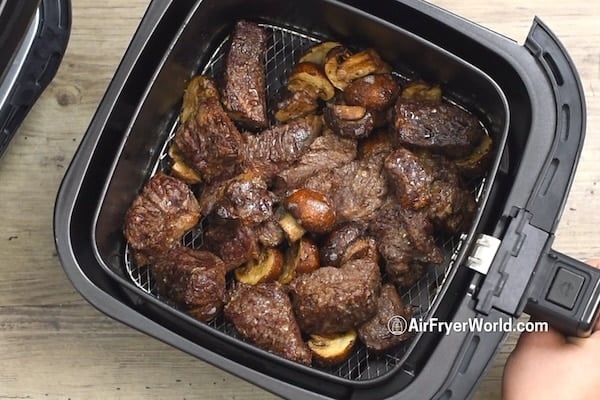 Final cooked steak bites