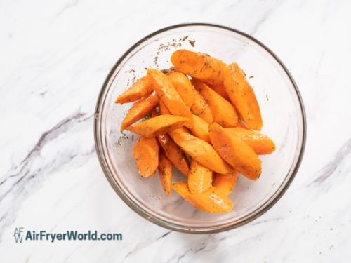 seasoned cut carrots in bowl