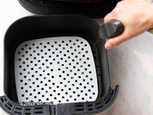 spraying air fryer silicone mat