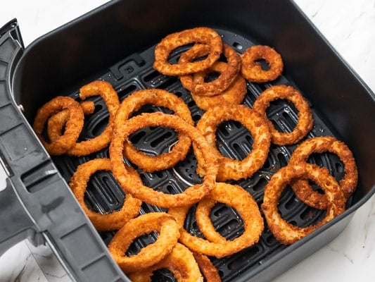 Cooked onion rings in air fryer