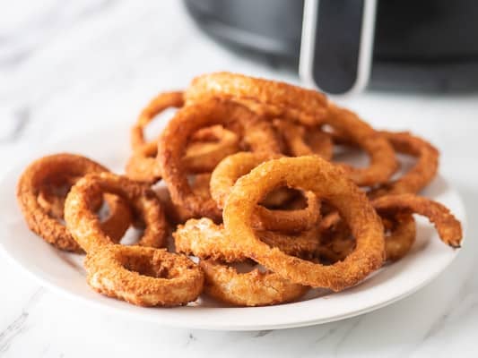 Cooked onion rings on a plate