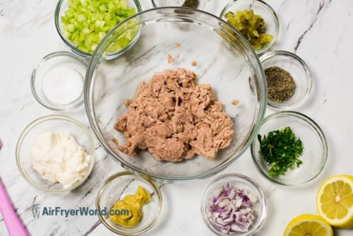 Tuna filling ingredients in bowls