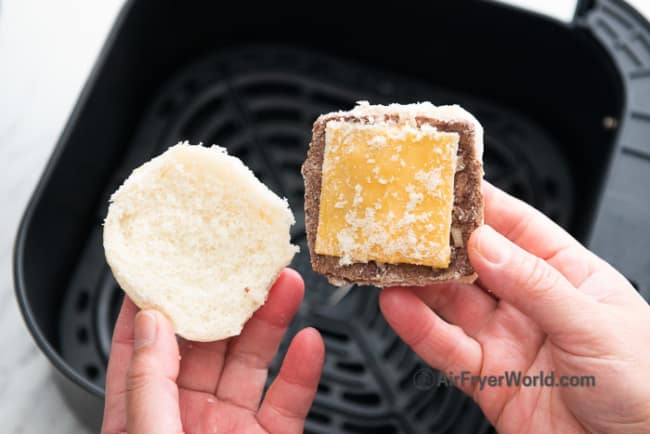 Air Fryer White Castle Sliders 8 min Re-heat Frozen | Air Fryer Worl